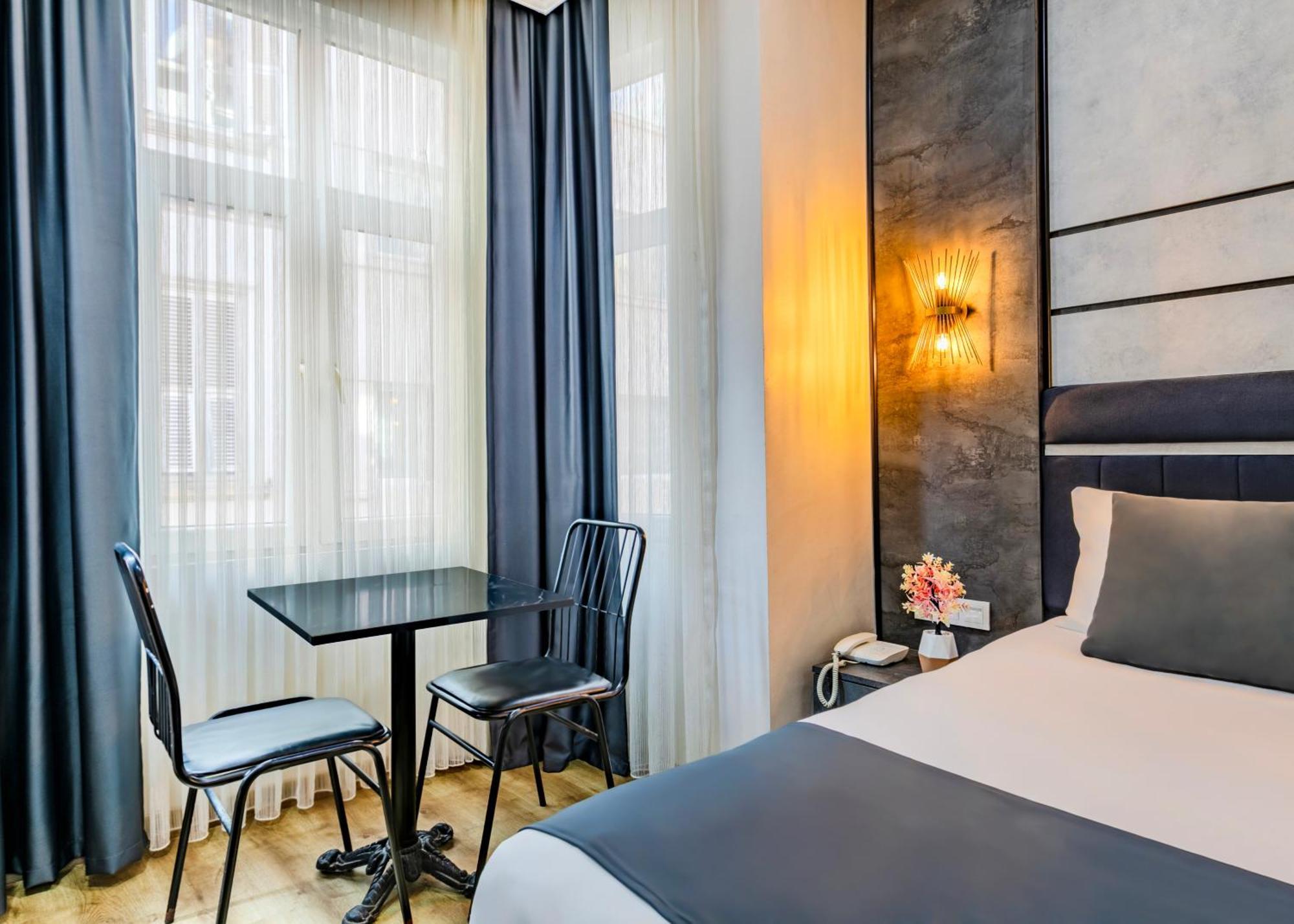 La Pazza Suites Istanbul Eksteriør billede