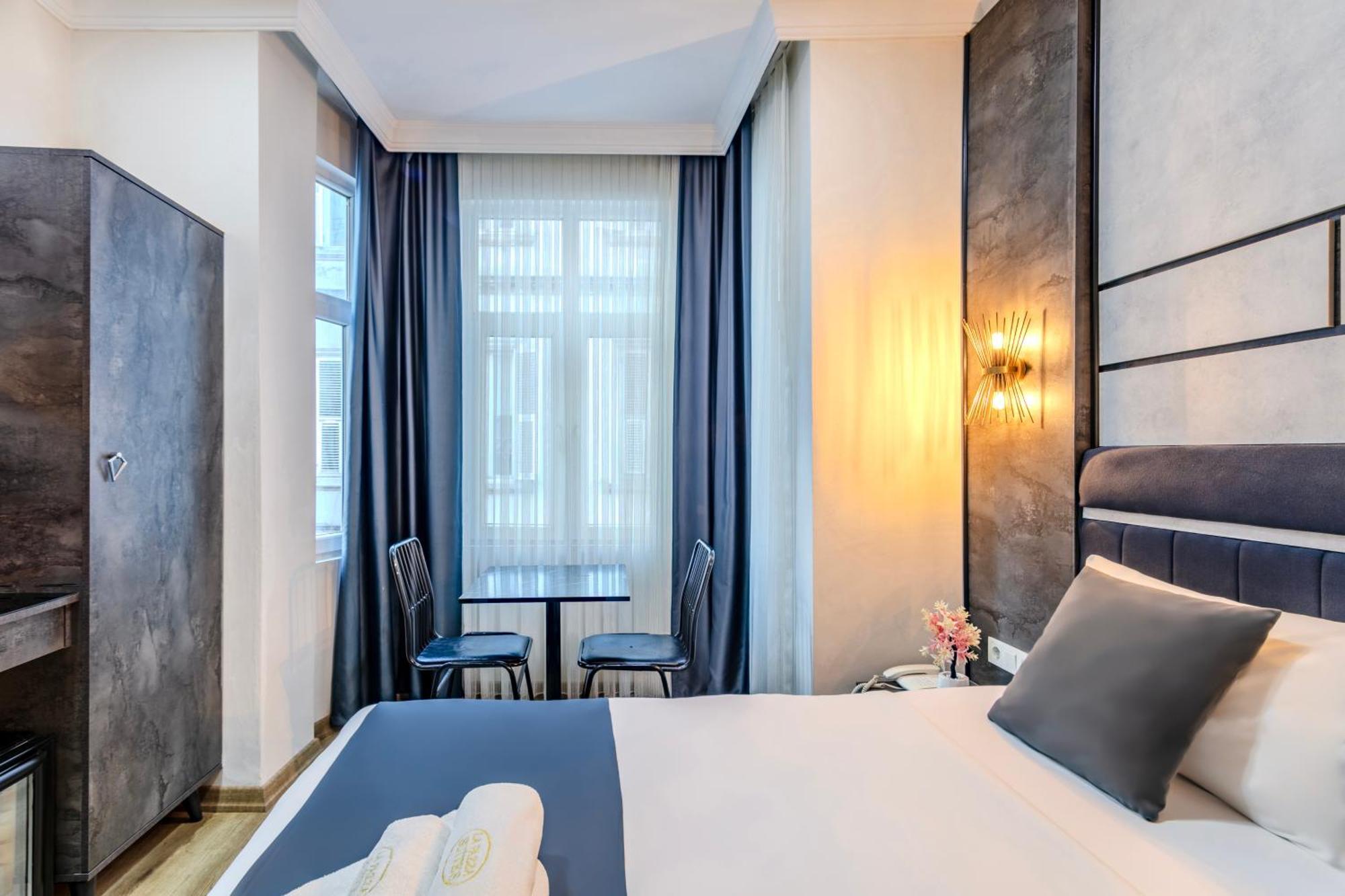 La Pazza Suites Istanbul Eksteriør billede