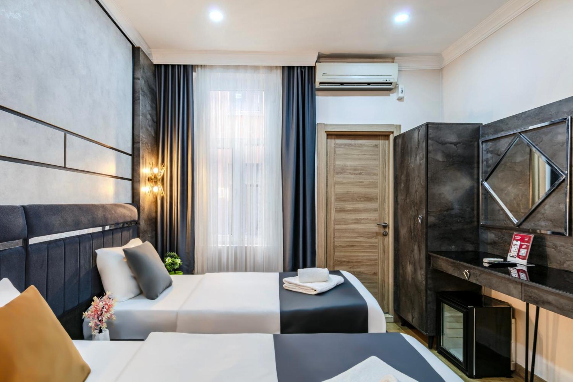 La Pazza Suites Istanbul Eksteriør billede