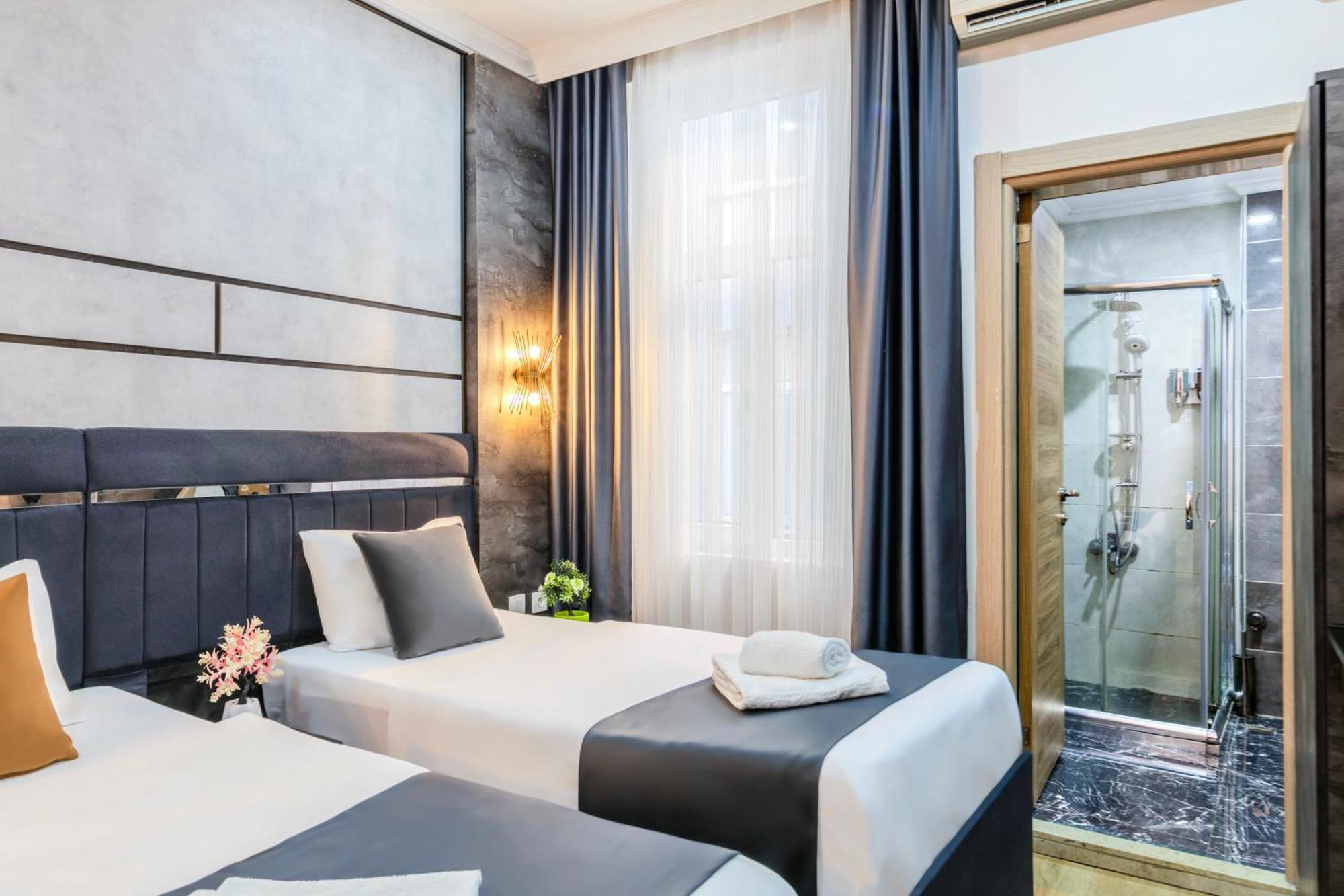 La Pazza Suites Istanbul Eksteriør billede