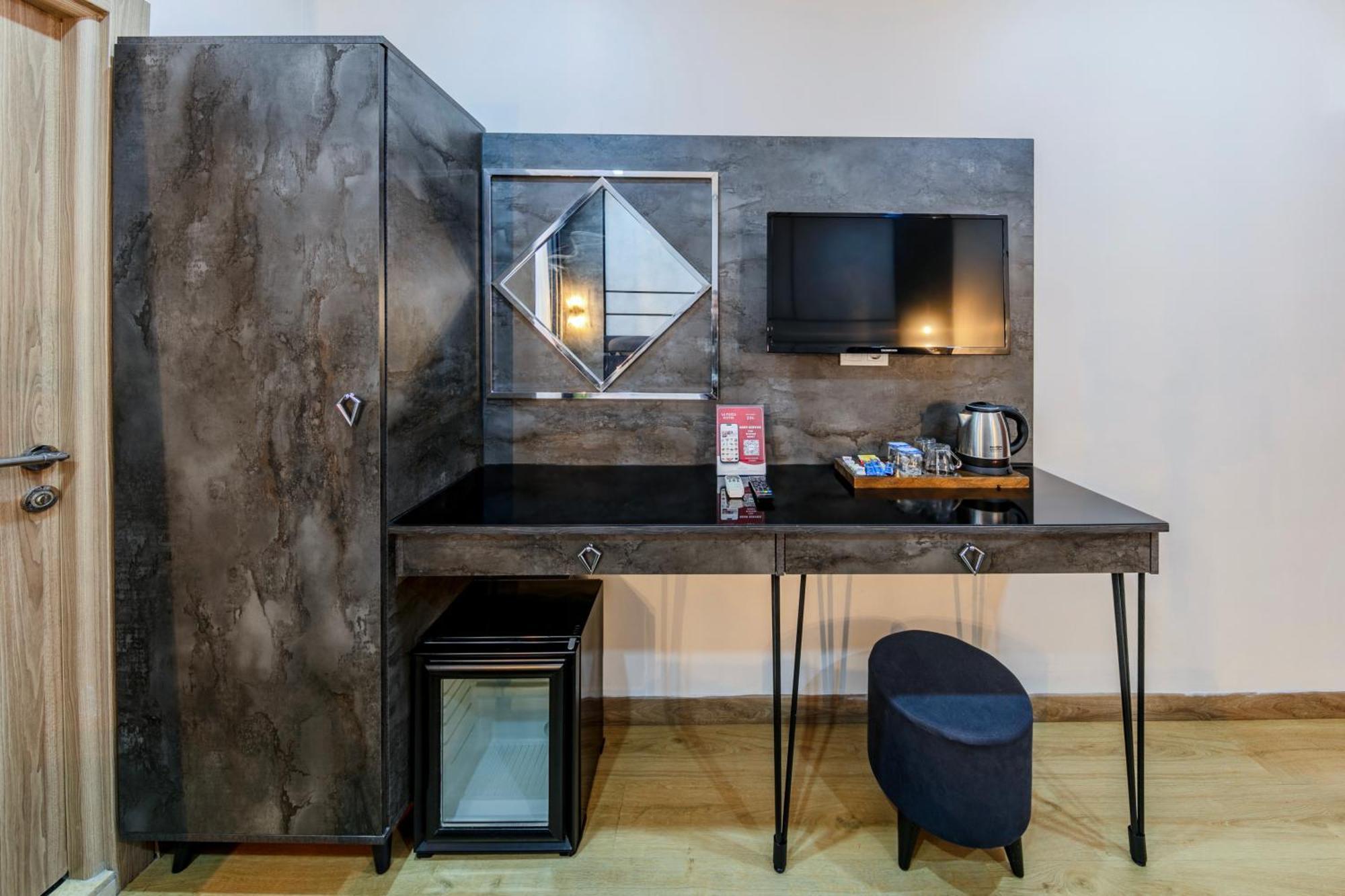 La Pazza Suites Istanbul Eksteriør billede