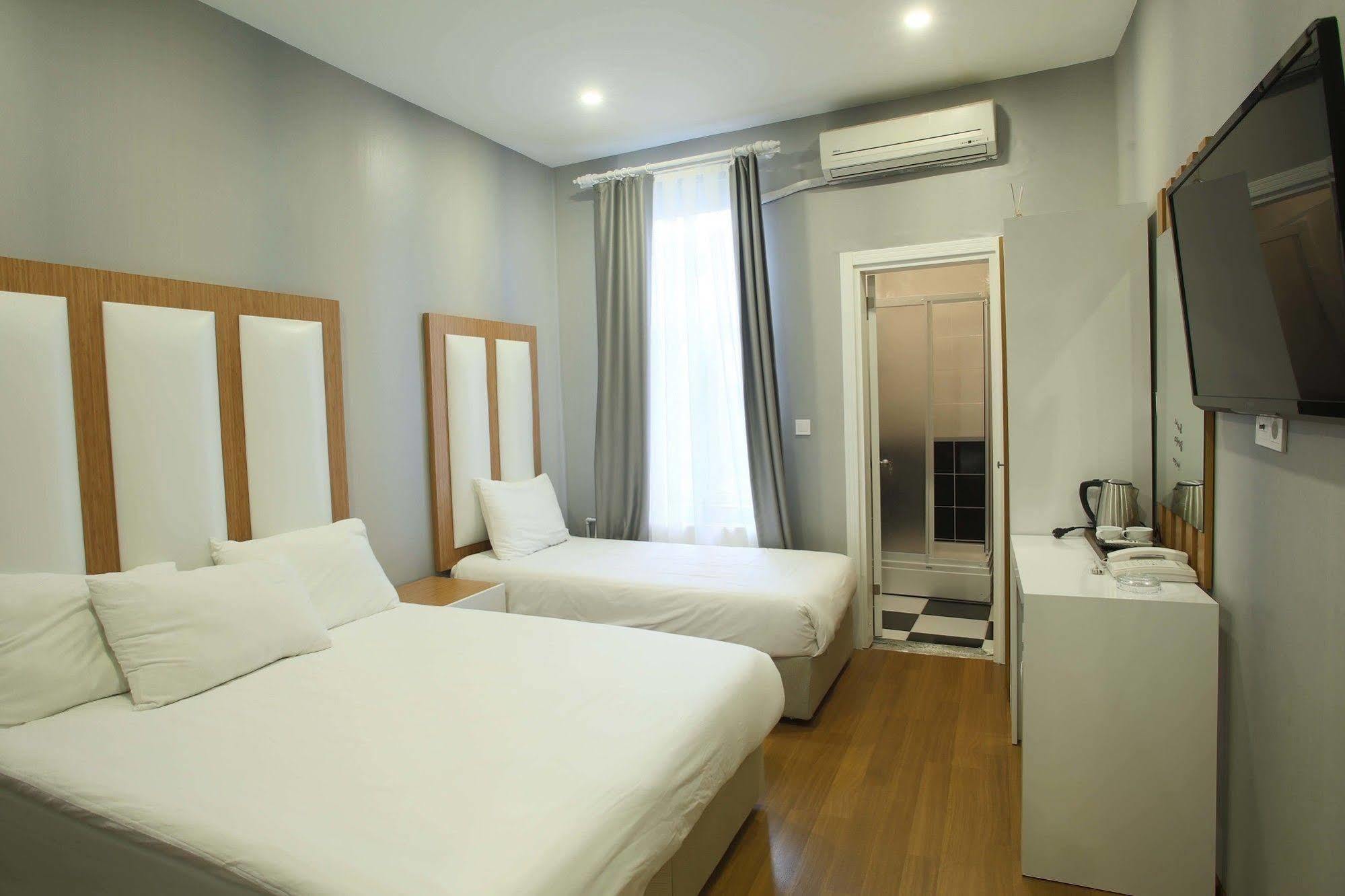 La Pazza Suites Istanbul Eksteriør billede