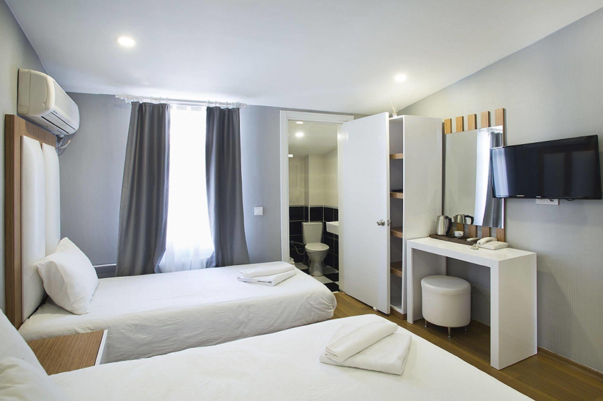 La Pazza Suites Istanbul Eksteriør billede
